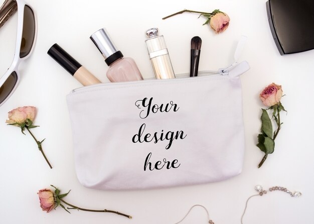 38+ Download Cosmetic Bag Mockup Free&nbsp;Psd